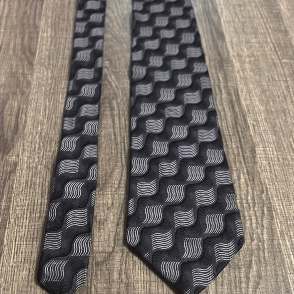 Mi Black and Gray Geometric Silk Ties